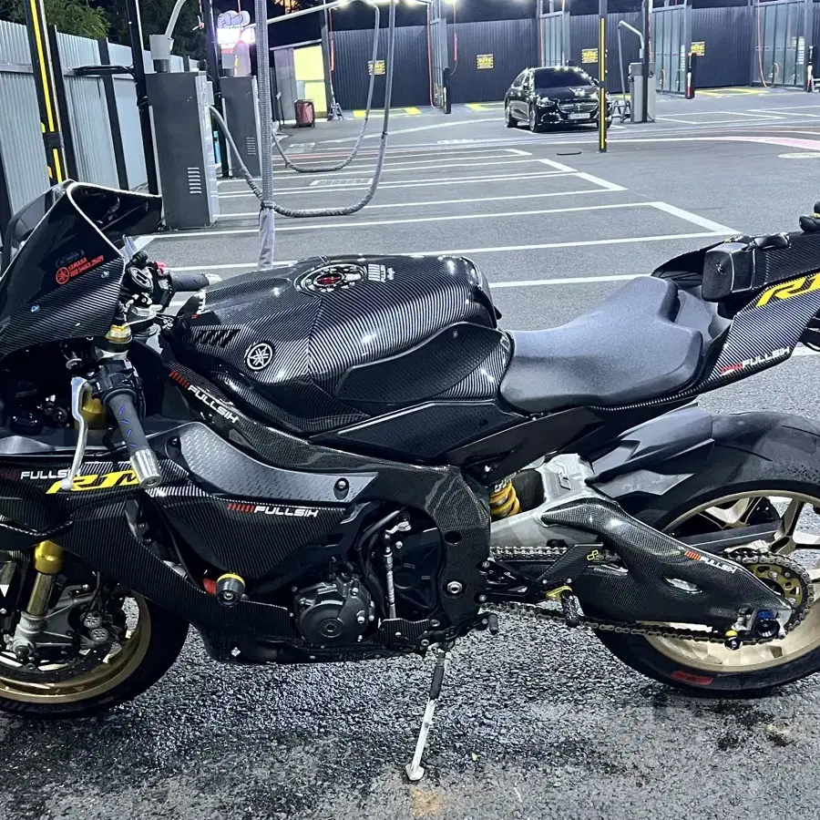 YZF-R1M 풀튜닝 판매