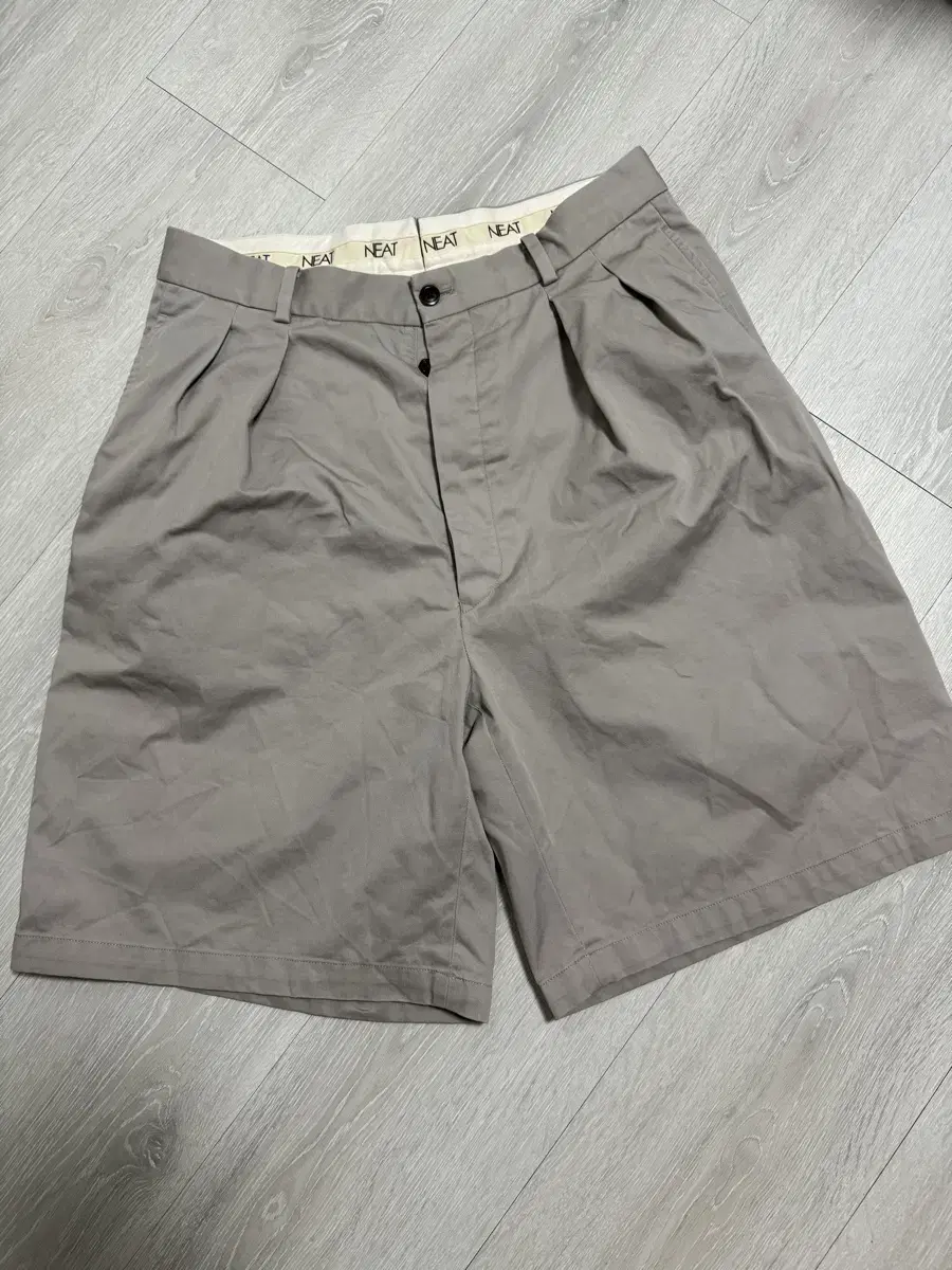 Neat tokyo Neat tokyo chino half pants grey size 46