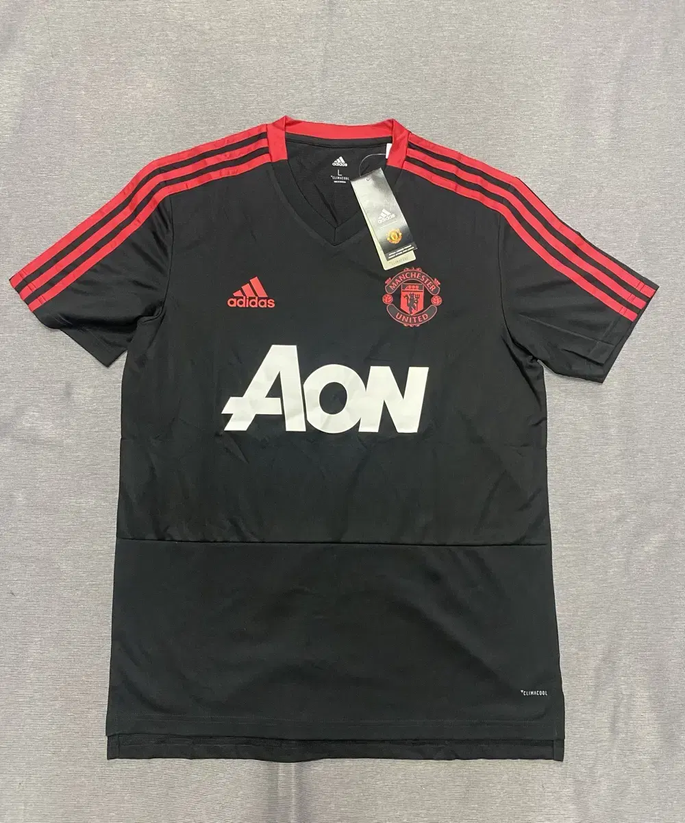 Adidas Manchester United Training Jersey Size L