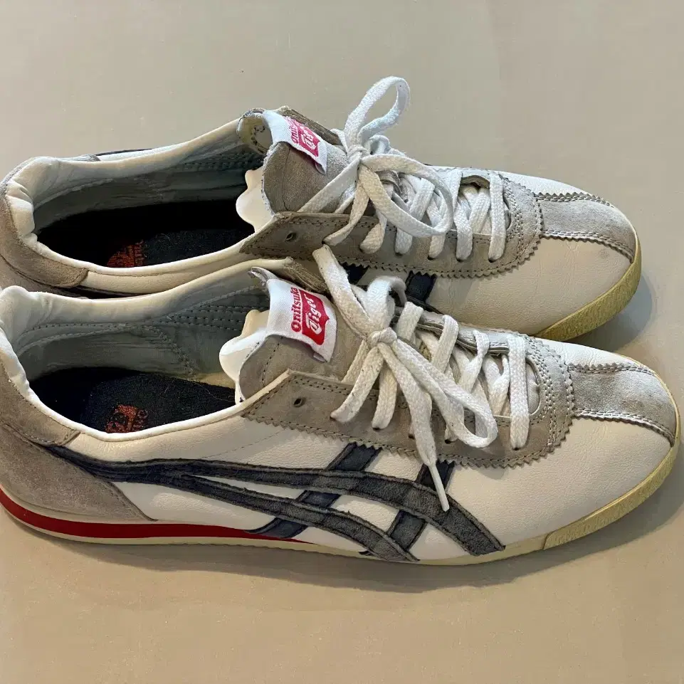 오니츠카 타이거 스니커즈 Onitsuka Tiger 285 사이즈