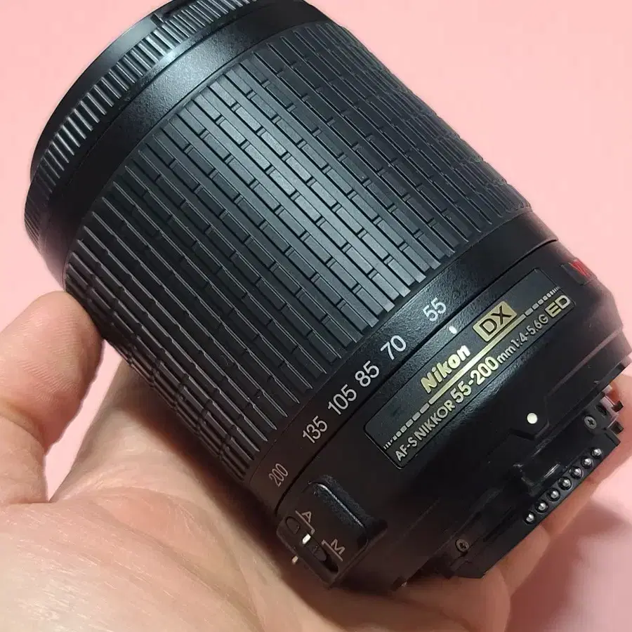 니콘 AF-S DX ED 55-200 거의새것