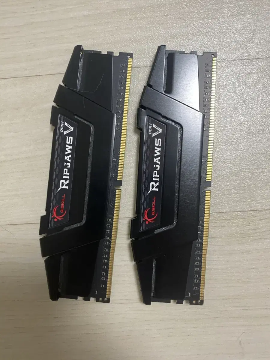 DDR4 cl14 3200 8g x2개