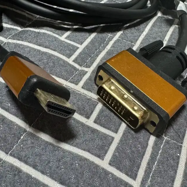 HDMI to DVI 케이블 1.8m