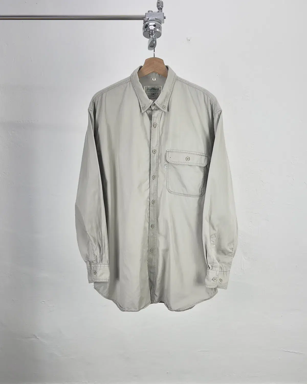 Levi's 90's White Tab Light Beige Button-Down Collar Pocket Shirt