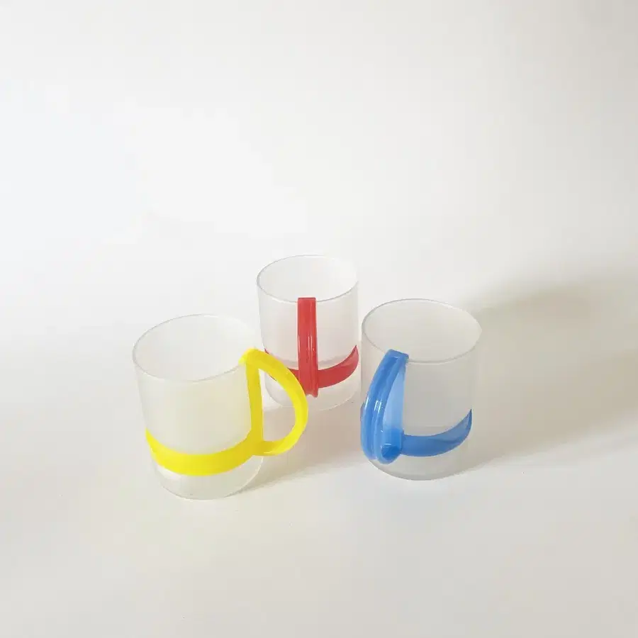 092 / Vintage Plastic Handle Mugs 빈티지 머그