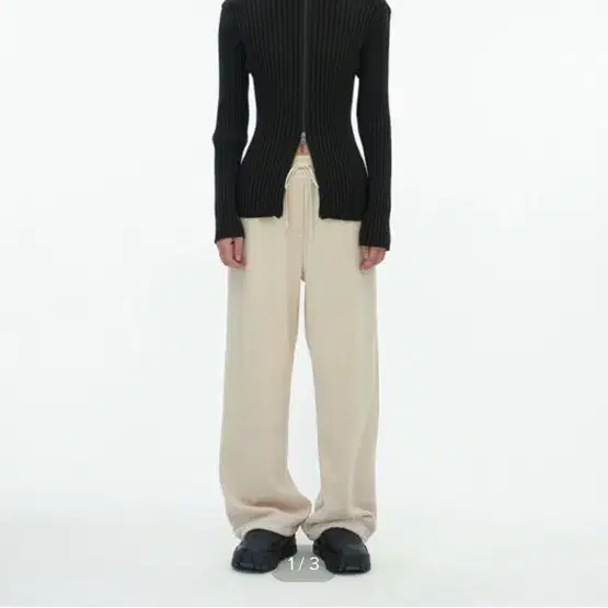 아모멘토 Ribbed Highneck zipup