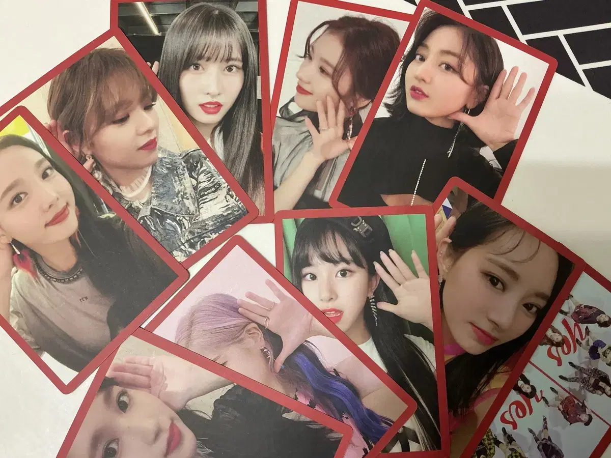 Twice pre-order benefit photo card