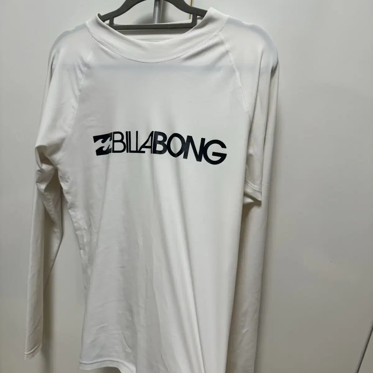 Billabong 래쉬가드