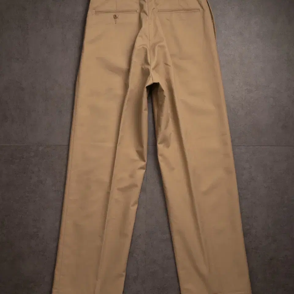 04s U.S.Army Khaki Chino Pants (30R)