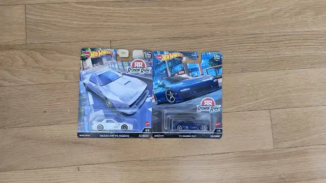 핫휠 프리미엄 RX7 팝니다