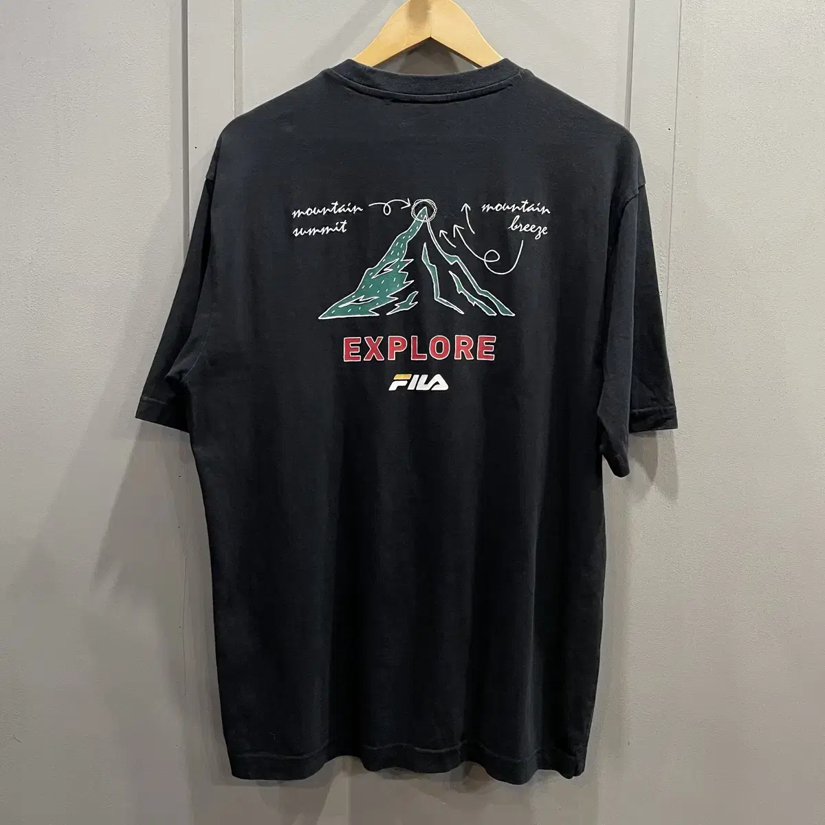 (L) Wheela Loose Fit Vahn Tee