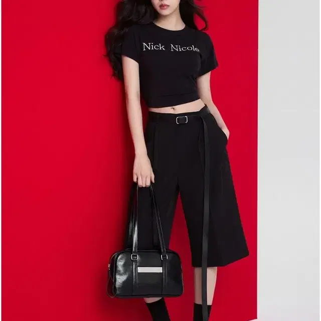 NICOLE PINTUCK CROP TEE_BLACK 새상품