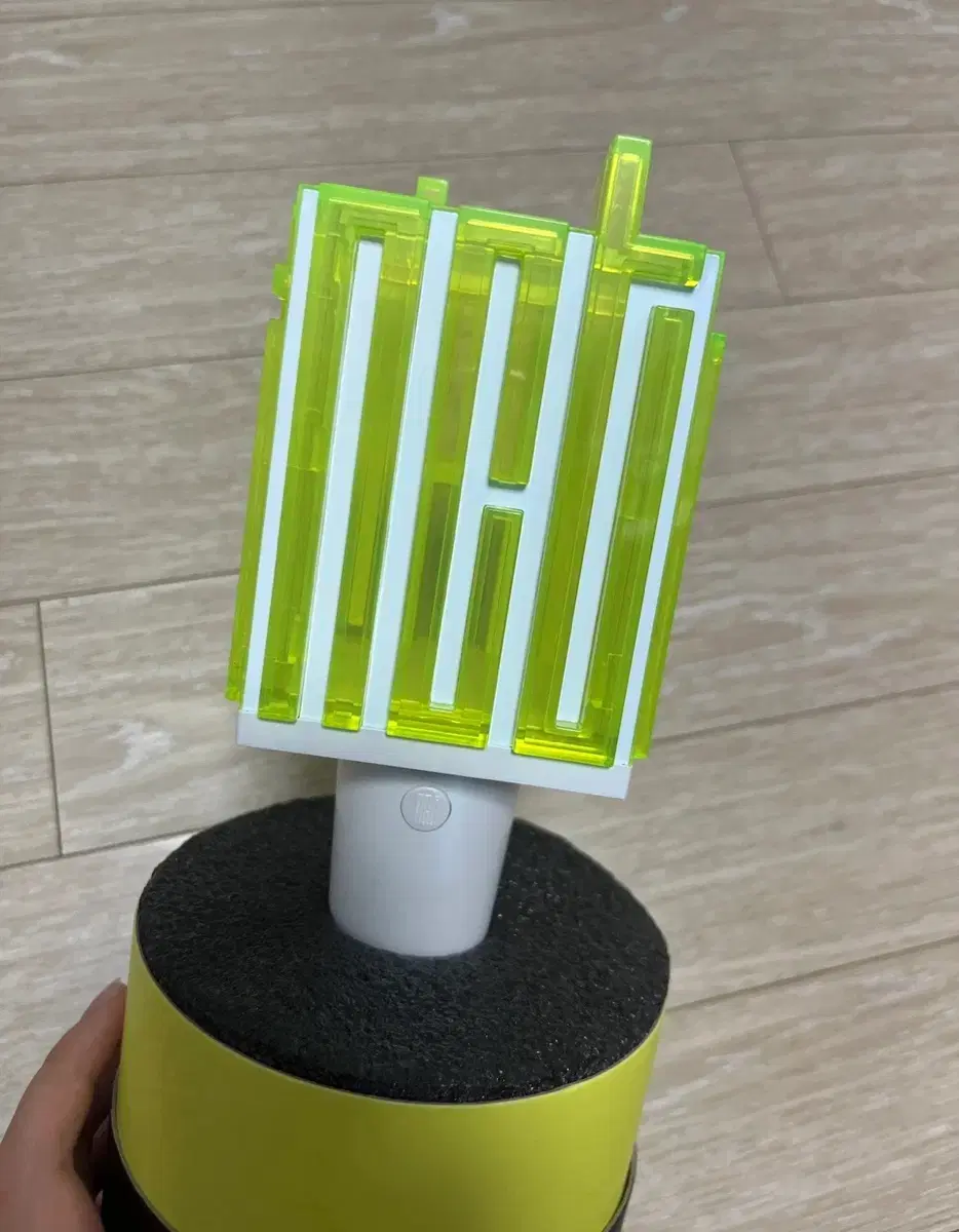 NCT nct lightstick What's in a bom lightstick WTS