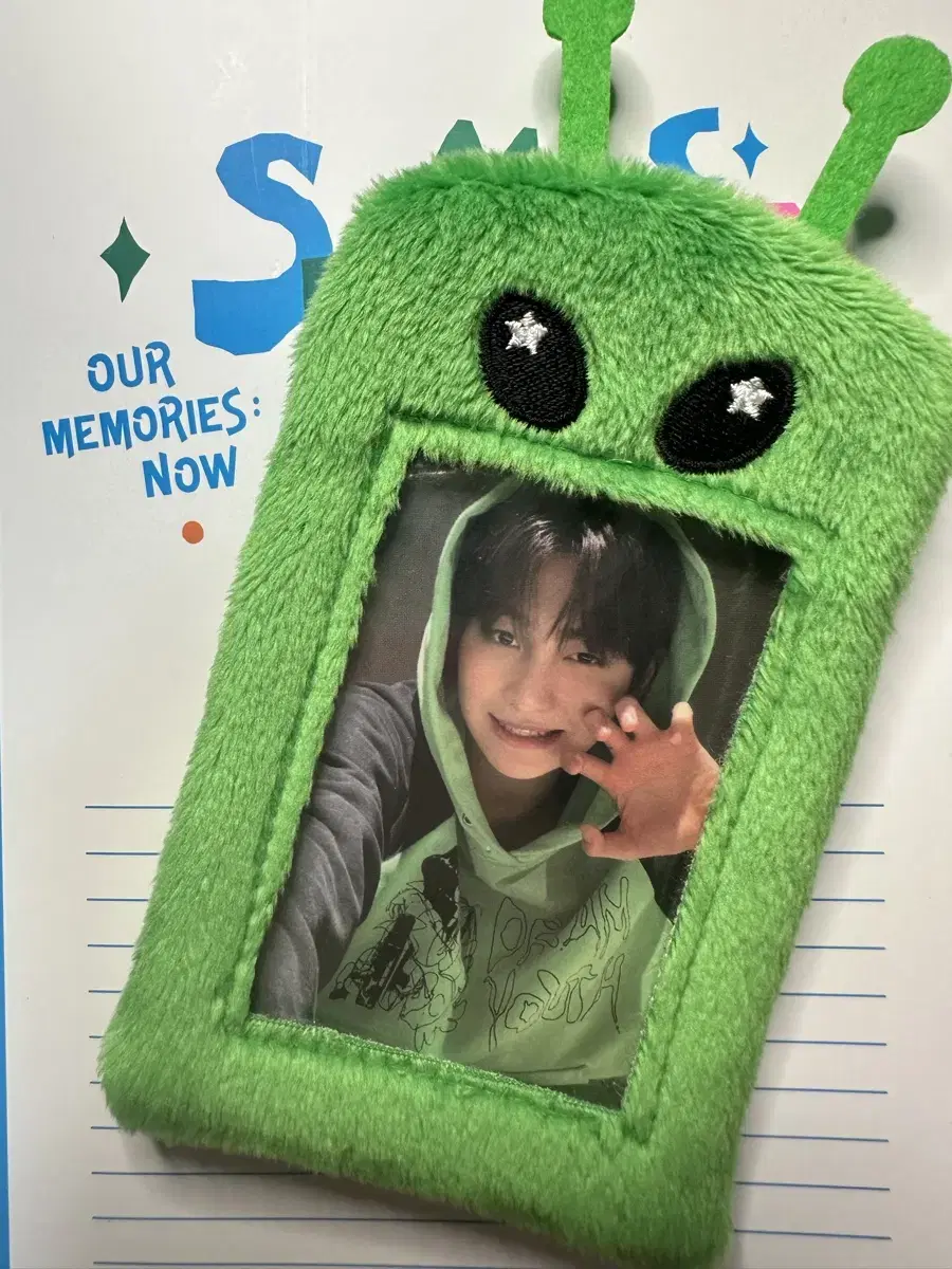 Quick sale!!)Pupuchan Alien photocard holder 양도판매합니다 투어스투바투세븐틴라이ize