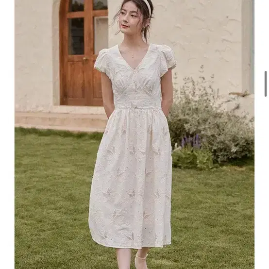 르니나 MINOU puff sleeve embroidery dress