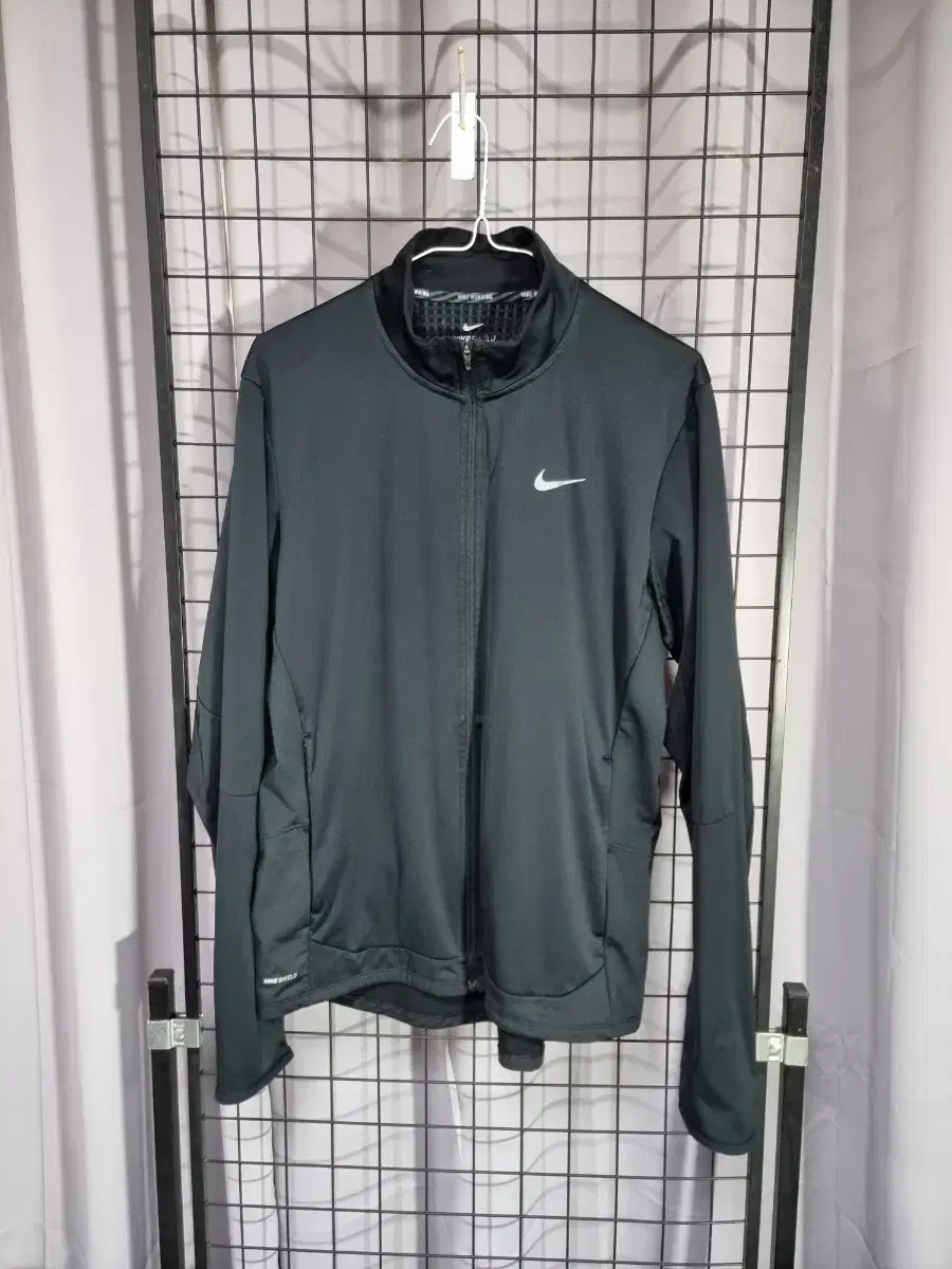 Nike Running Shield Zip-up Jacket Training Tracksuit Black 100