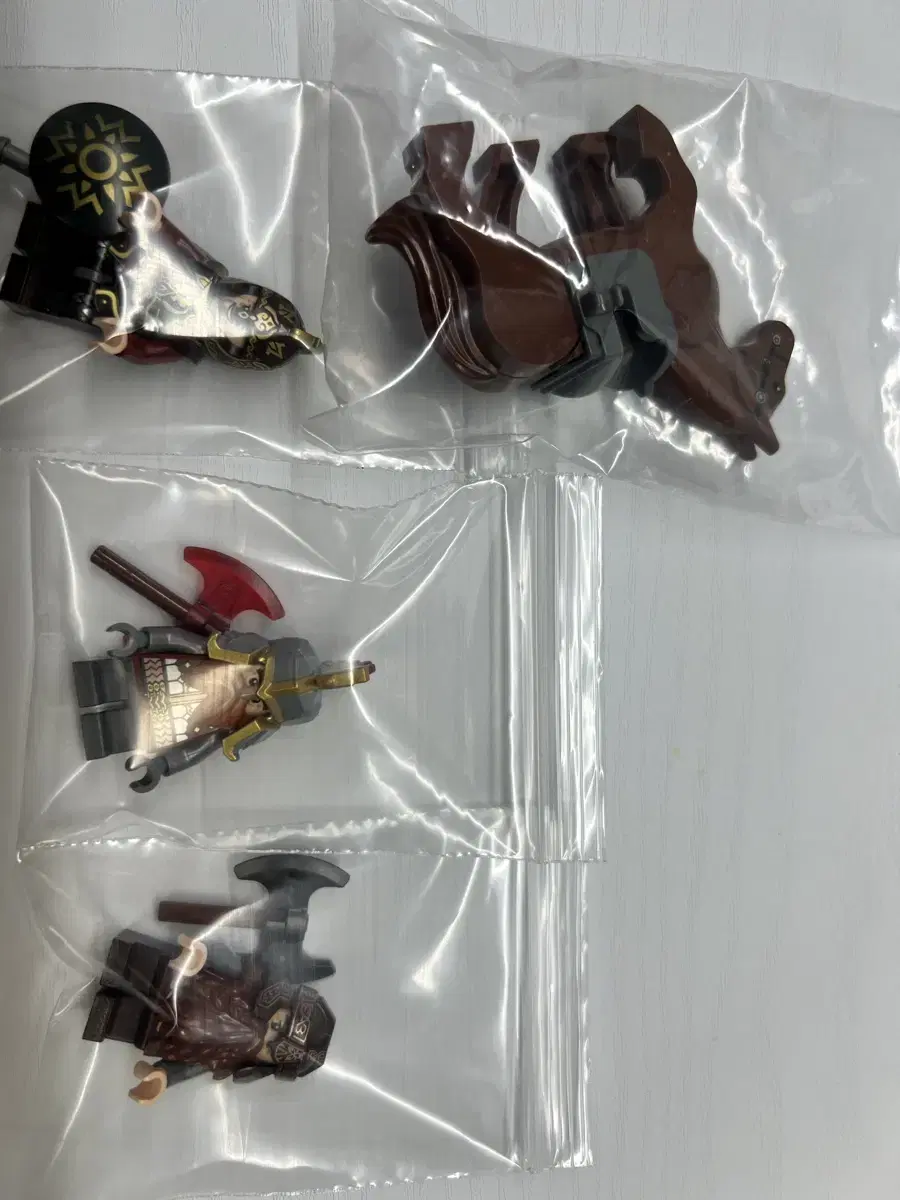 LEGO Lord of the Rings Theoden Dain + Gimli set and other weapons for sale