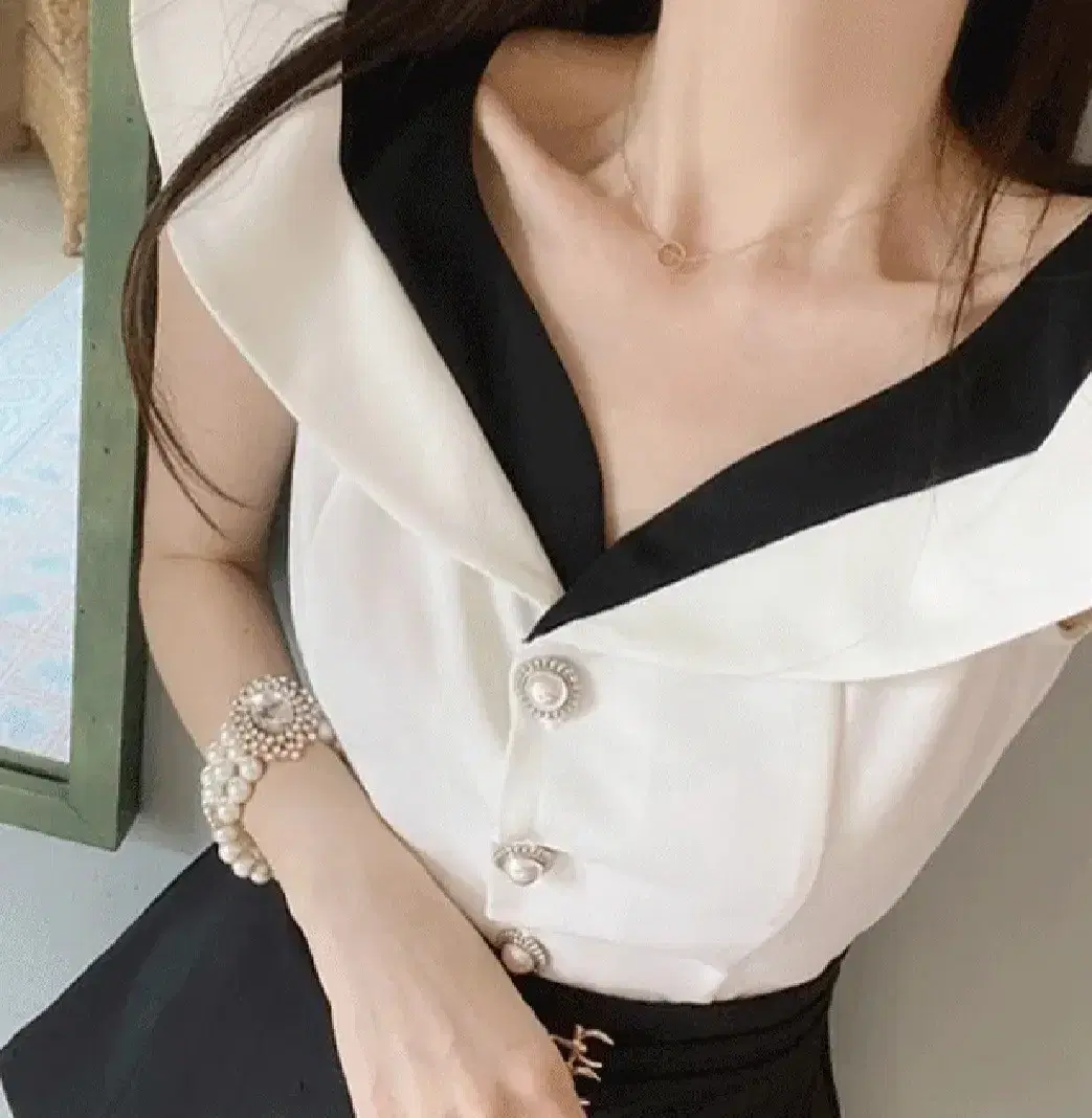 Ice vanilla pearl color blouse