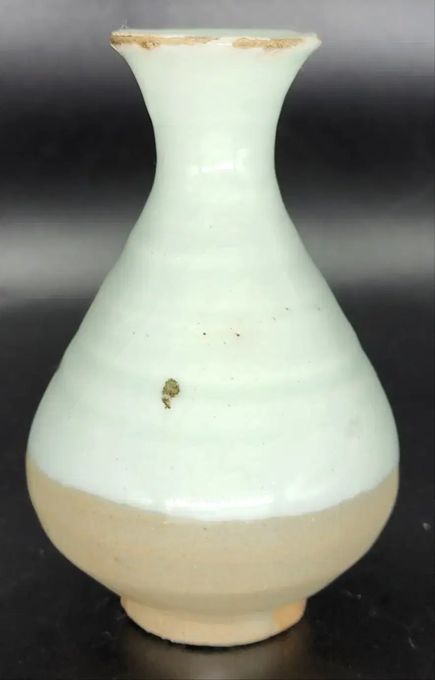 'Baekja Vahn Dumbungso Bottle' made with a unique production technique