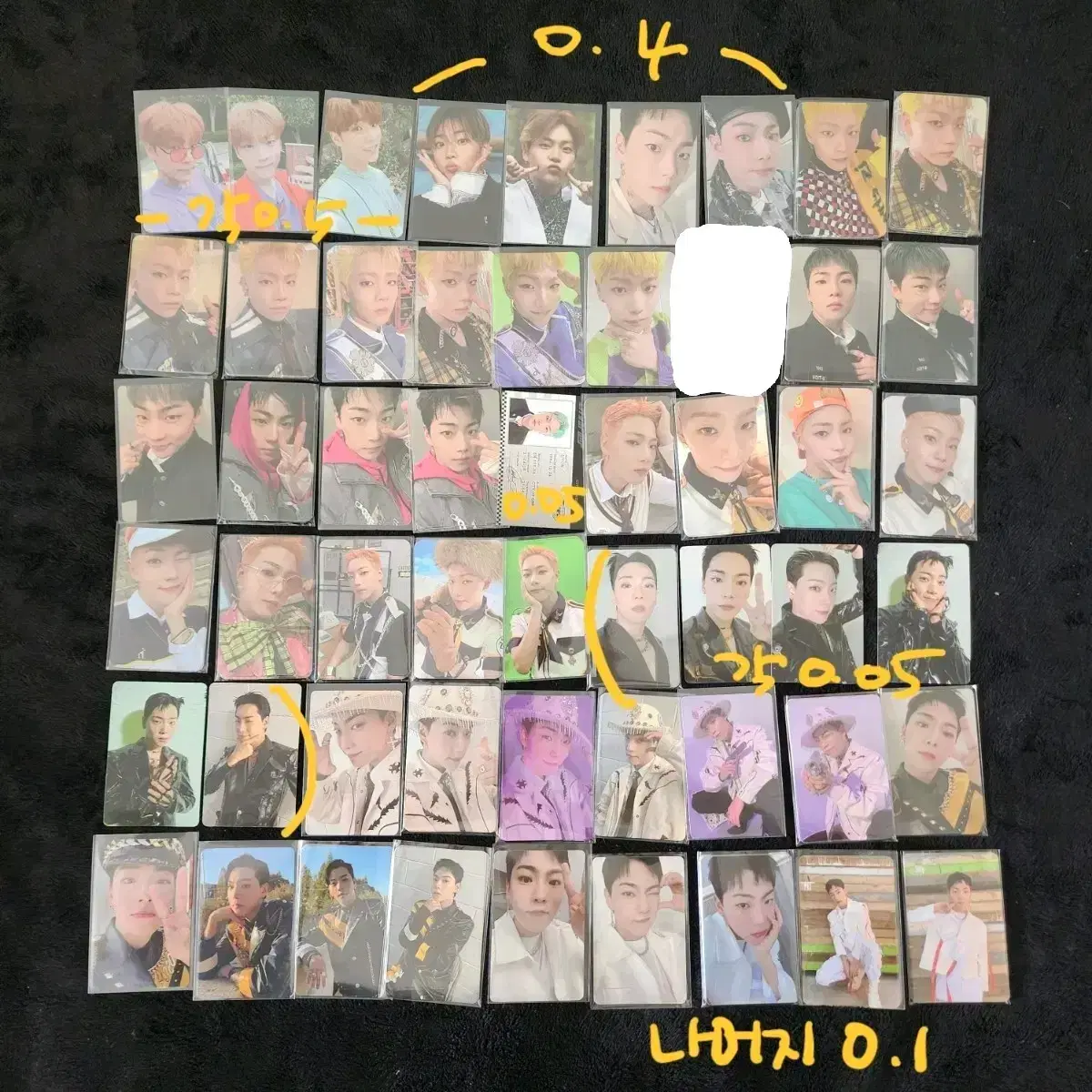 We sell onf e-tion album photocard unreleased photocard pola etc.