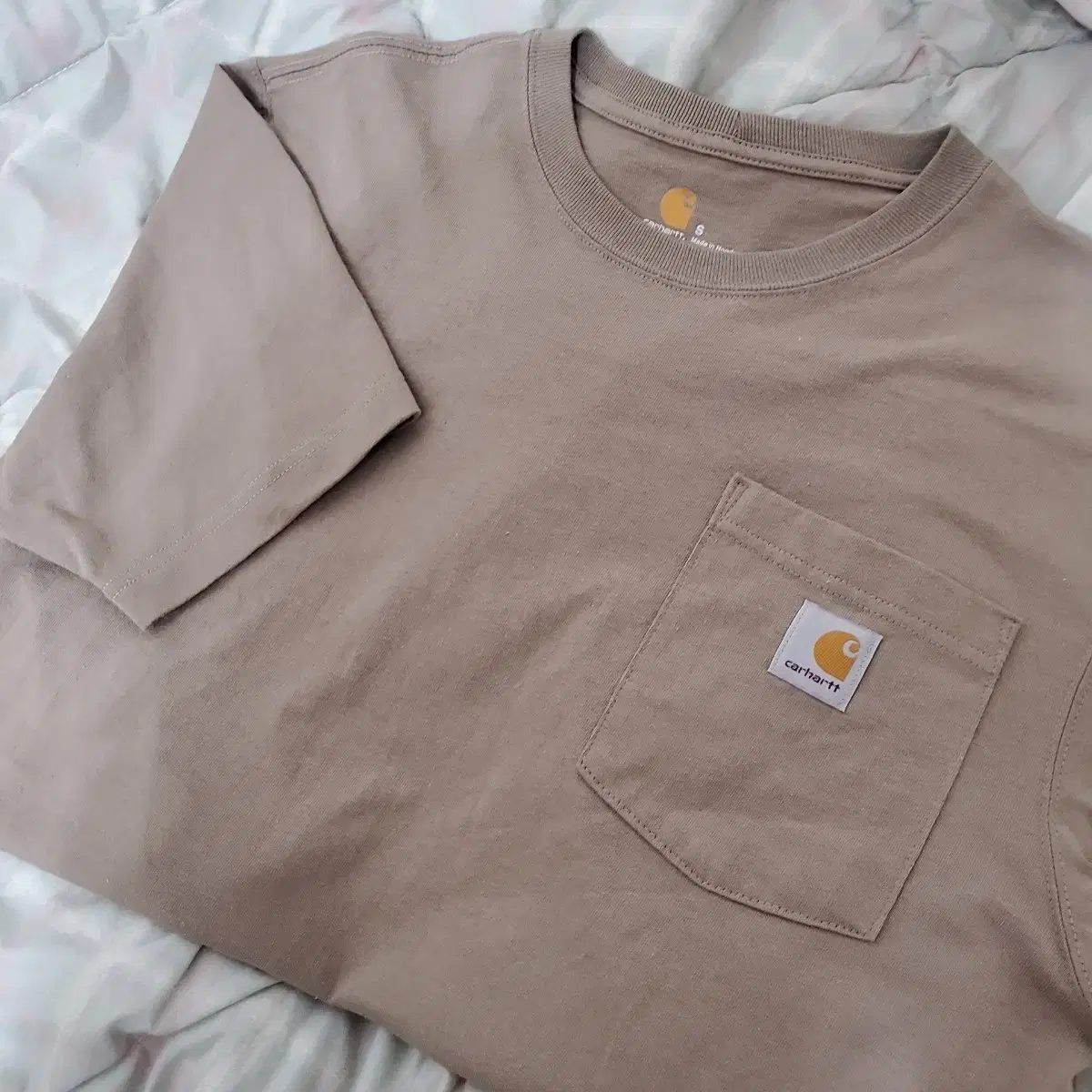 칼하트 carhartt 포켓 반팔티 베이지 코코아색 S사이즈