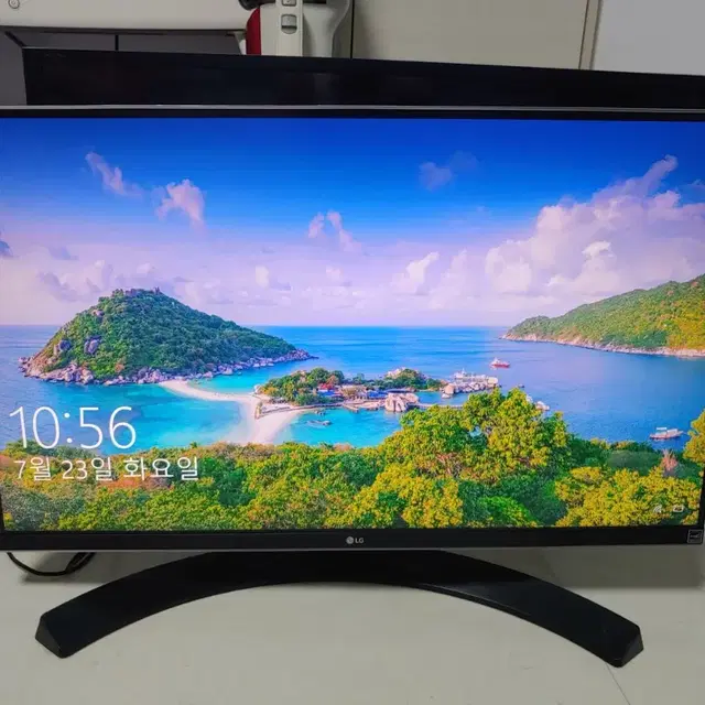 LG 27인치 4k UHD 모니터