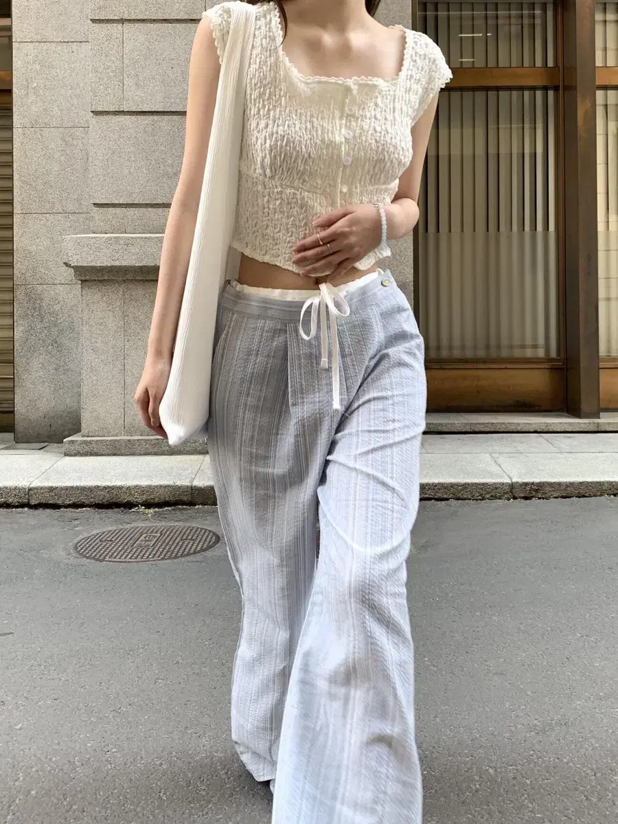 프릴리 DV. Pintuck Stripe Linen Pants