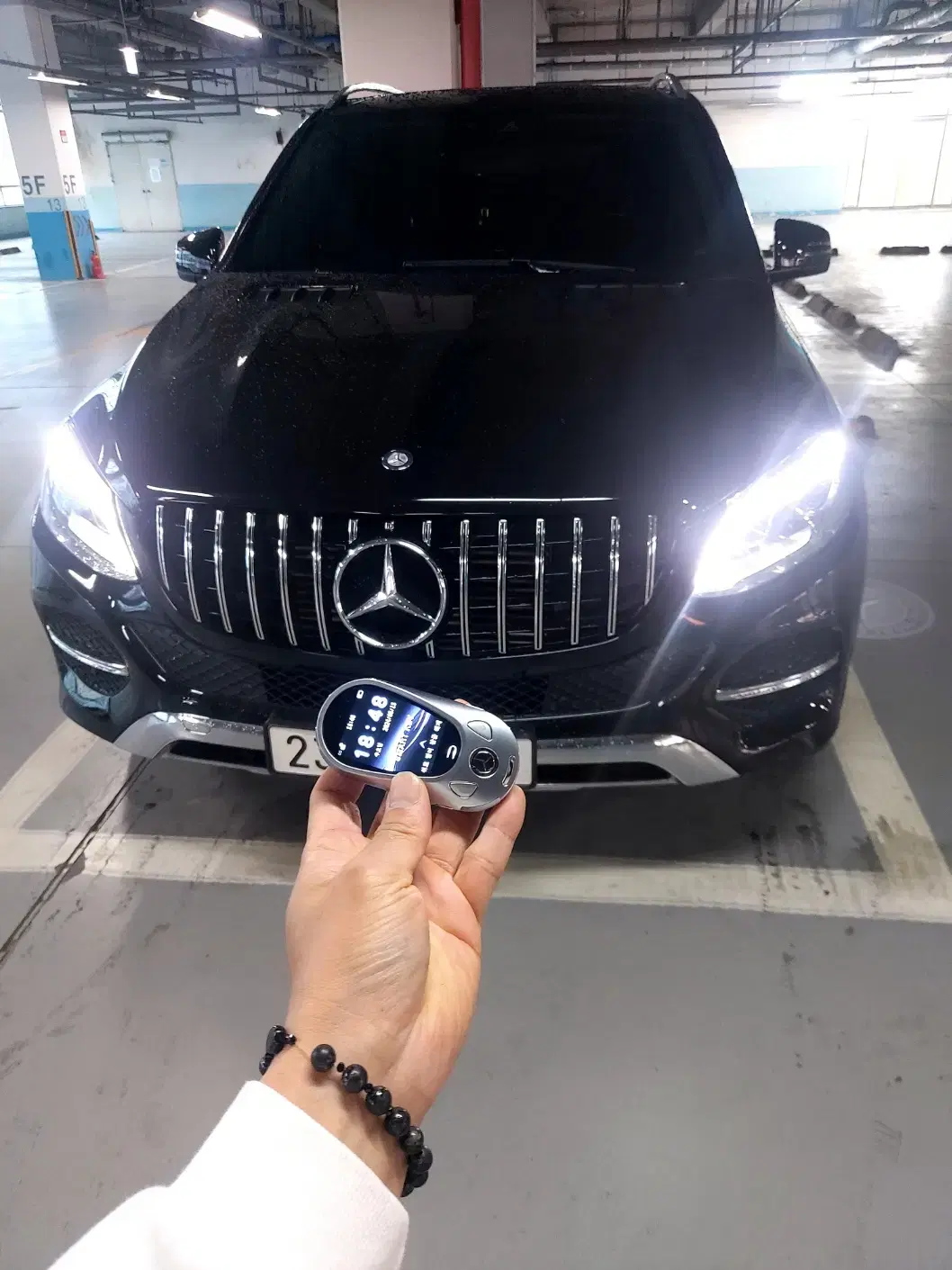 벤츠 고급 SUV GLE 스마트하고 편리한 최신형 LCD 디지털키로 개조