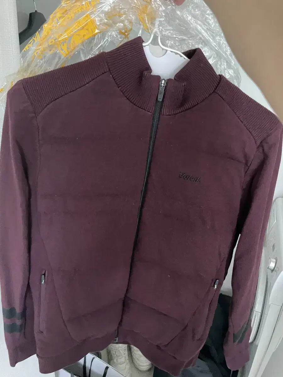 VOLVIK VOLVIK Outer Golfwear in Wine (price up from gaeul)