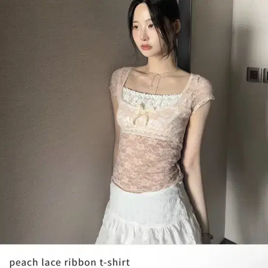 옵텐소 peach lace ribbon t-shirt