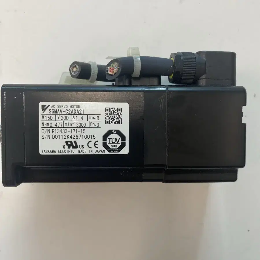 357번. SGMAV-C2ADA21 (150w) 야스까와 서보모터