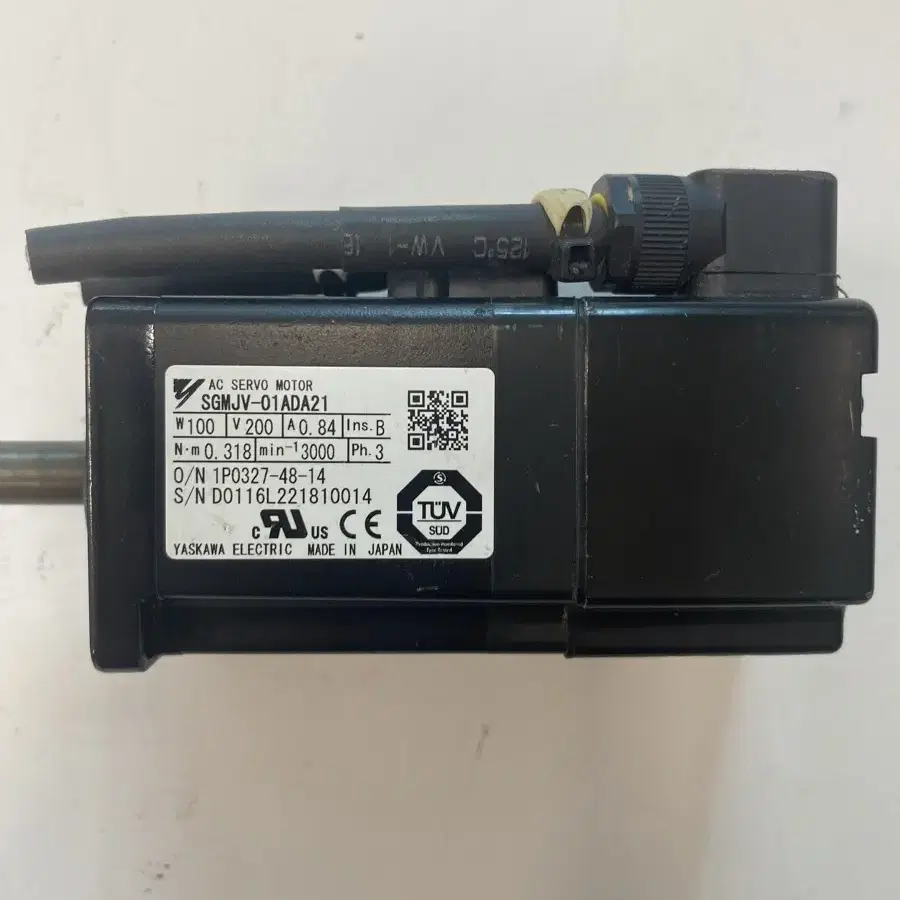 358번. SGMJV-01ADA21 (100w) 야스까와 서보모터