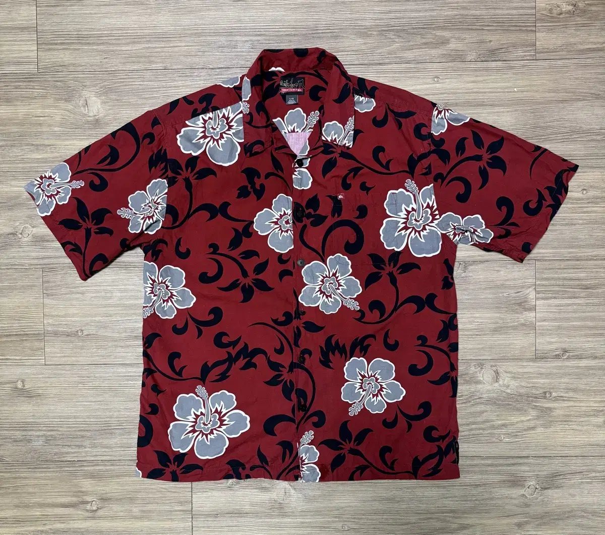 Quicksilver Hawaiian Shirt