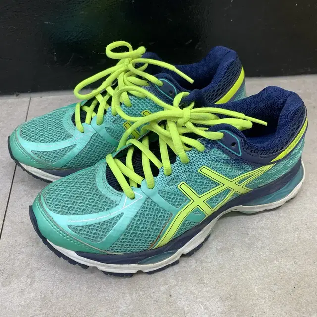 아식스 젤 카뮬러스17 Asics Gel-Cumulus17 230