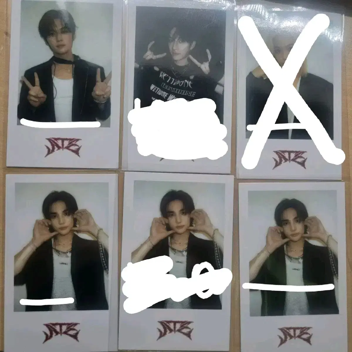 straykids popup ate Polaroid hyunjin