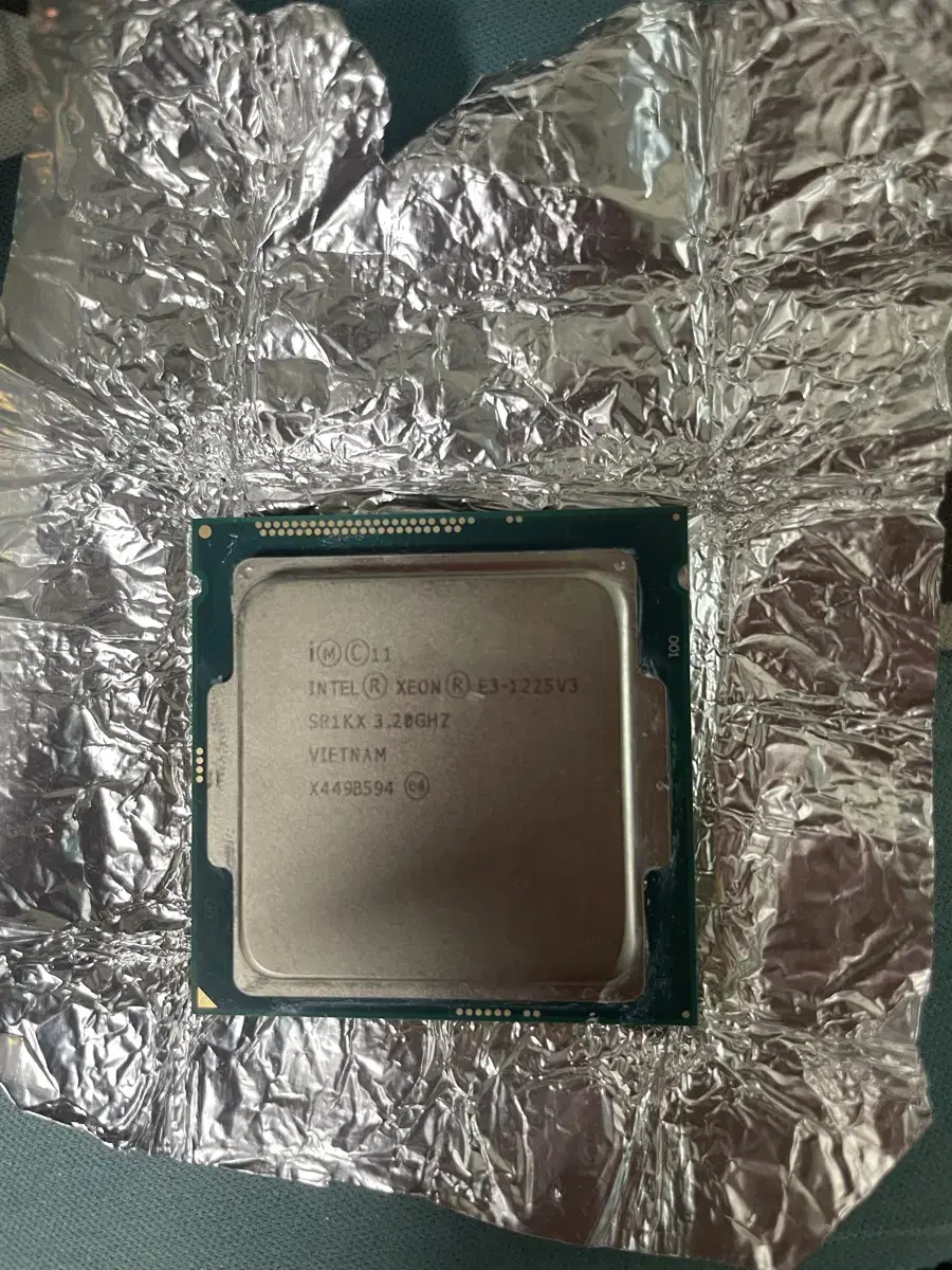 Intel E3-1225v3 (i5-4570 동급)