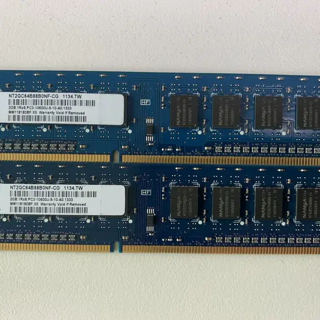 메모리 DDR3 pc3 10600 2GB