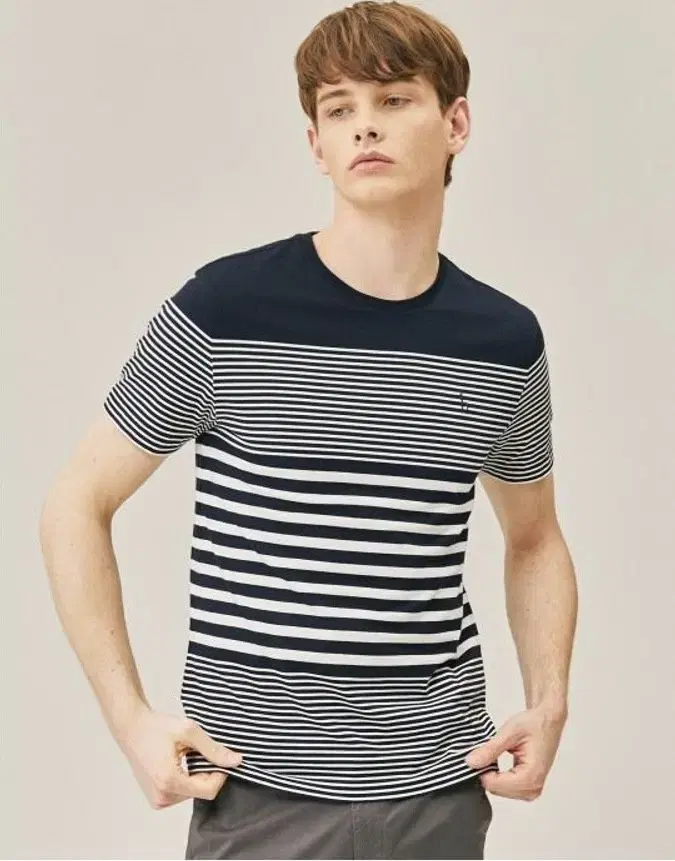 Hedges Short Sleeve T-Shirt 110