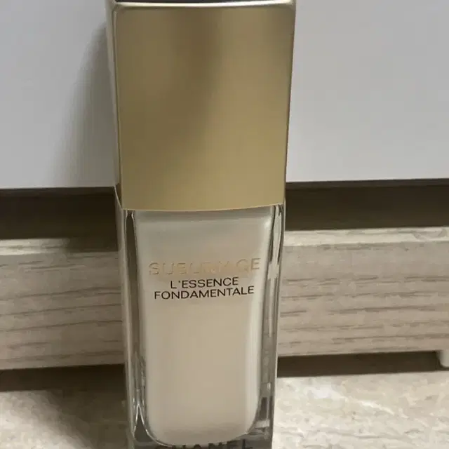 샤넬 수블리마지 퐁다멘탈세럼40ml