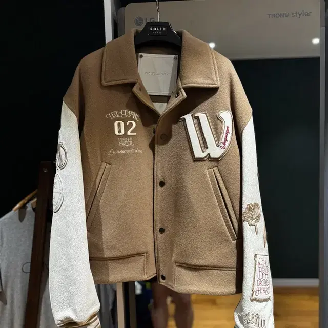 우영미 22FW 바시티 자켓 베이지 50(택 보유)