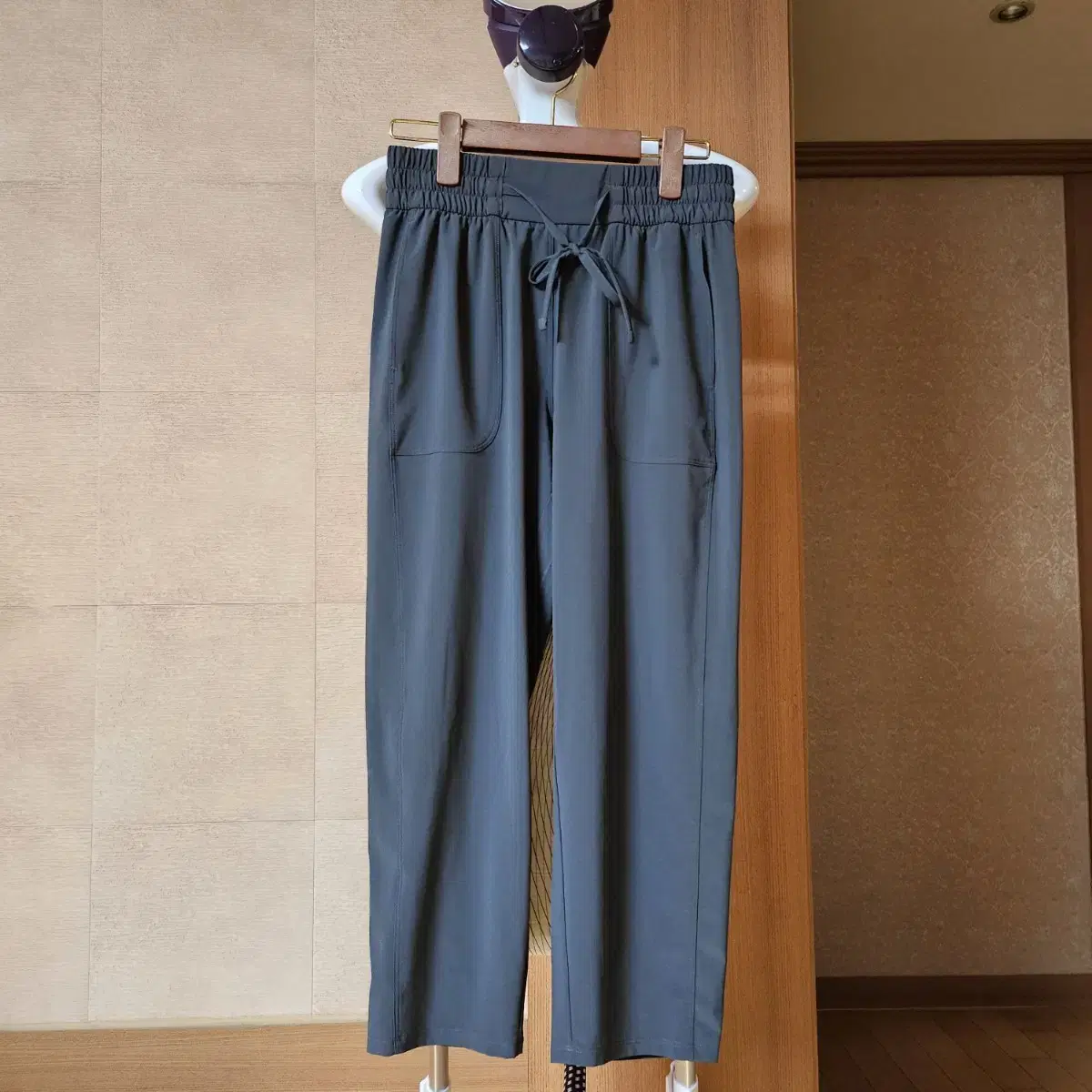 LULULEMON SUMMER PANTS