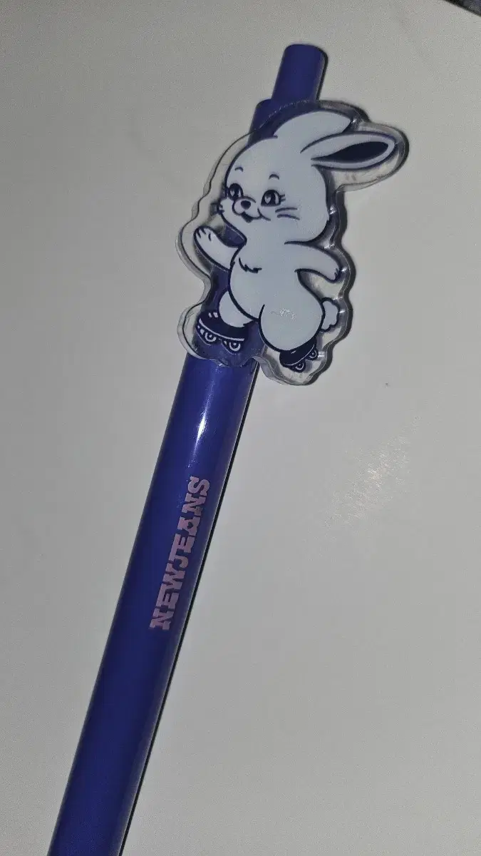 New Jeans line friends popup store Ballpoint pen wts.