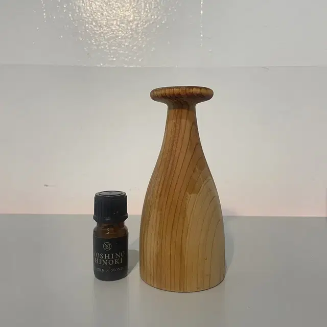 모노클 디퓨저 Yoshino Hinoki Diffuser