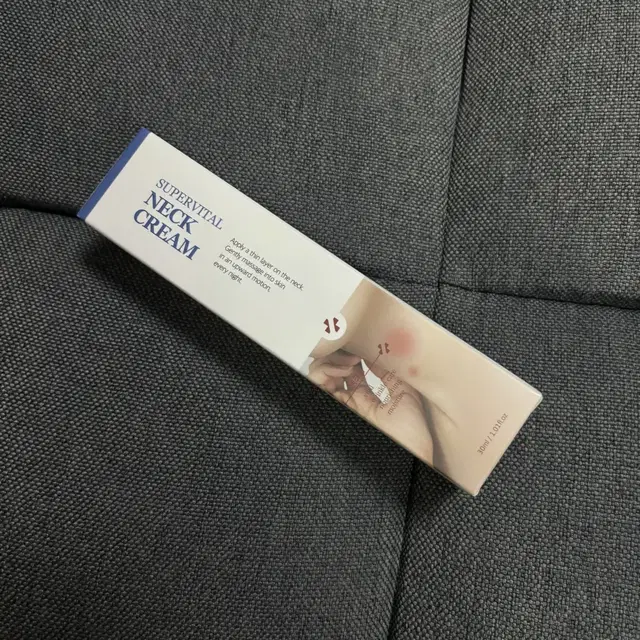 새상품 폴메디슨 슈퍼바이탈 펩타이드 목주름 넥크림 30ml