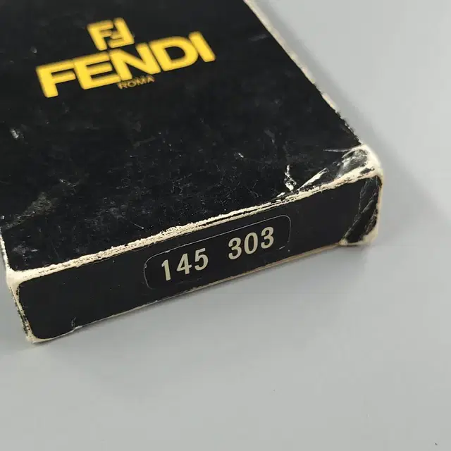 FENDI 펜디 블랙 주카로고 실리콘 커버 슬림 오일 라이터 지포라이터