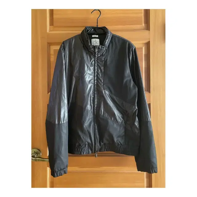 calvin klein technical shell jacket (M)