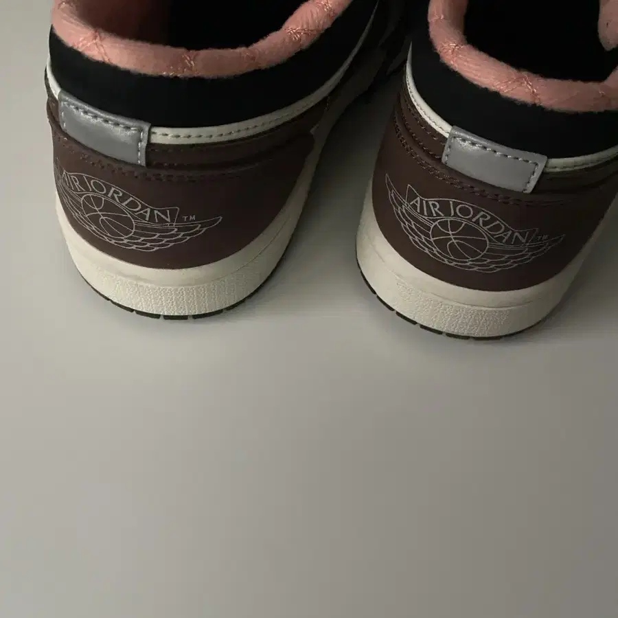 Jordan 1 Low SE Chocolate Bliss