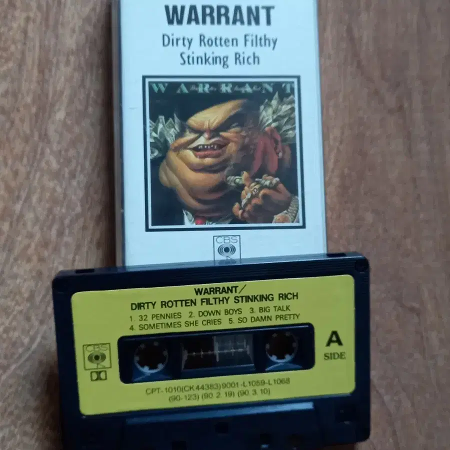 warrant 카세트테이프