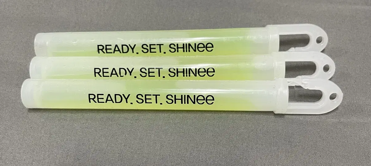 Shinee Disposable Glowsticks WTS