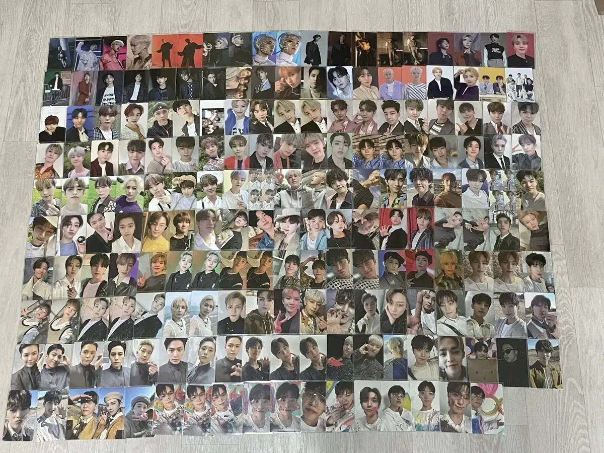 Source seventeen photocard Sell (in bulk)